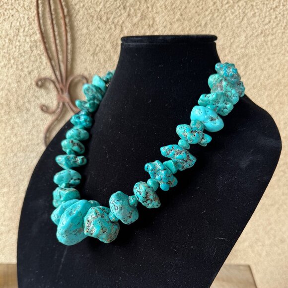 Huge Chunky Southwestern Necklace 11 1/2 in long Turquoise or Dyed Magnesite